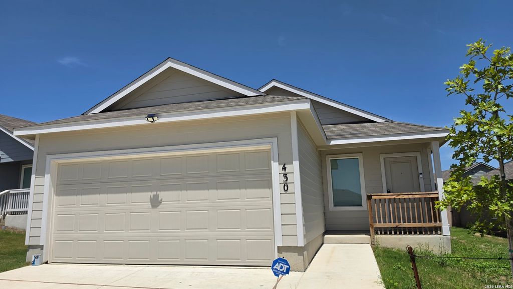 430 Sarah Way, Marion, TX 78124