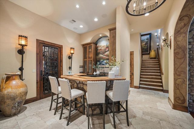 327 E Friar Tuck Lane, Houston, TX 77024