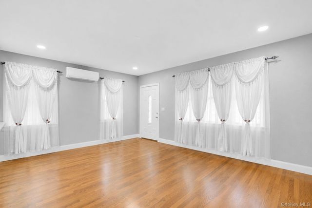 9411 210th Street, Queens Village, NY 11428