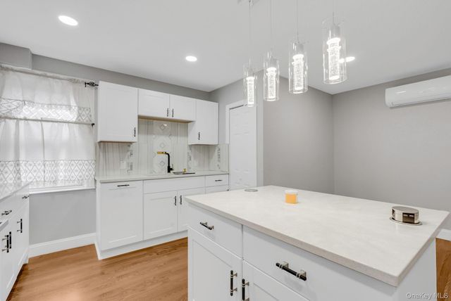 9411 210th Street, Queens Village, NY 11428