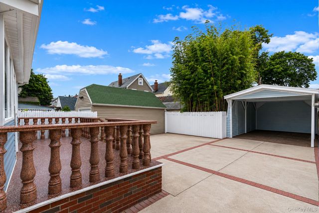 9411 210th Street, Queens Village, NY 11428