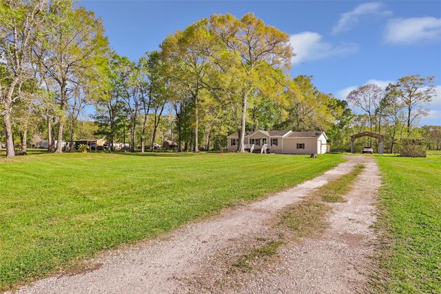 596 County Road 4700, Dayton, TX 77535