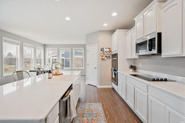 1065 Coral Springs Drive, Cicero, IN 46034