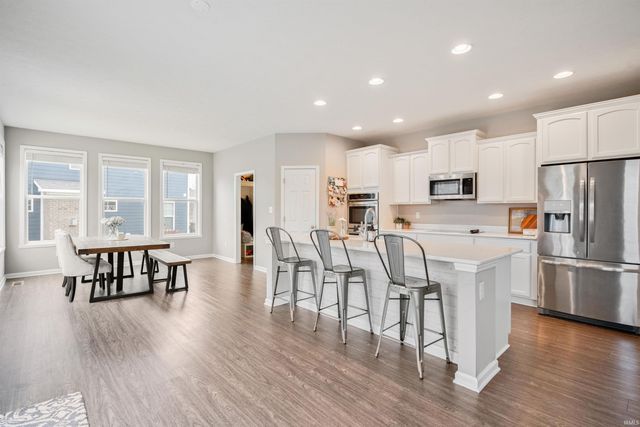 1065 Coral Springs Drive, Cicero, IN 46034