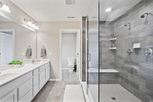 1065 Coral Springs Drive, Cicero, IN 46034