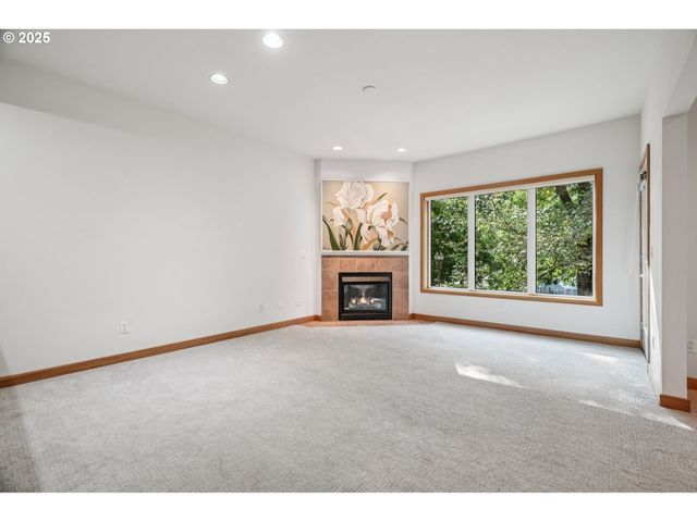 300 W 8TH St 206, Vancouver, WA 98660