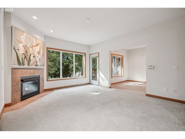 300 W 8TH St 206, Vancouver, WA 98660