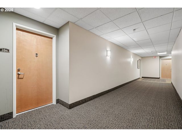 300 W 8TH St 206, Vancouver, WA 98660