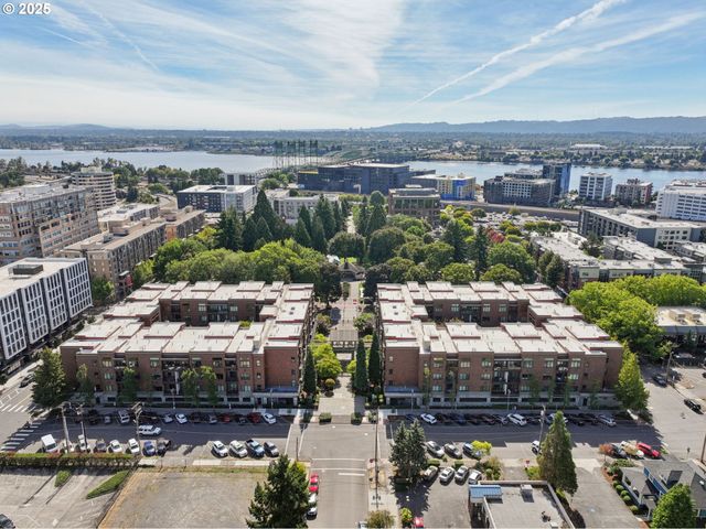 300 W 8TH St 206, Vancouver, WA 98660