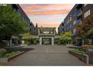 300 W 8TH St 206, Vancouver, WA 98660