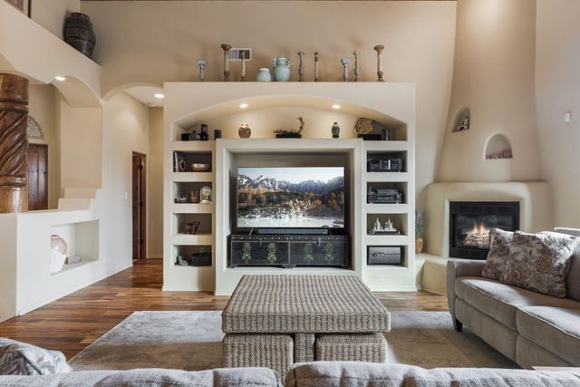 6522 Oersted Road NE, Rio Rancho, NM 87144