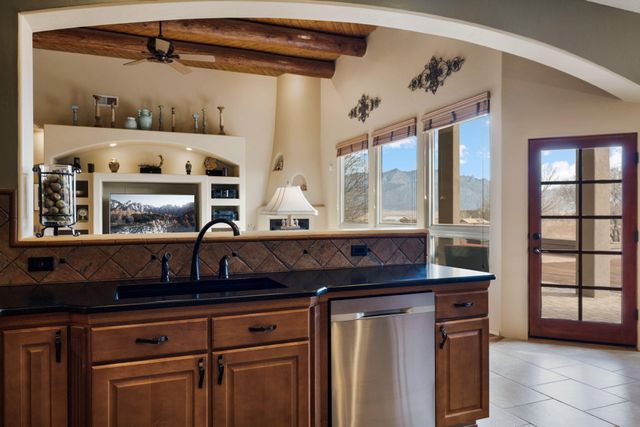 6522 Oersted Road NE, Rio Rancho, NM 87144