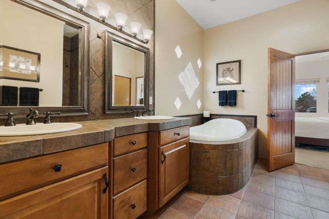 6522 Oersted Road NE, Rio Rancho, NM 87144