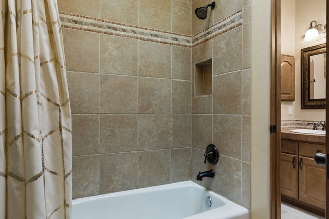 6522 Oersted Road NE, Rio Rancho, NM 87144