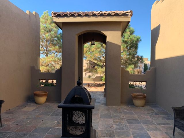 6522 Oersted Road NE, Rio Rancho, NM 87144