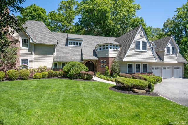7 Cedar Lane, Glen Cove, NY 11542