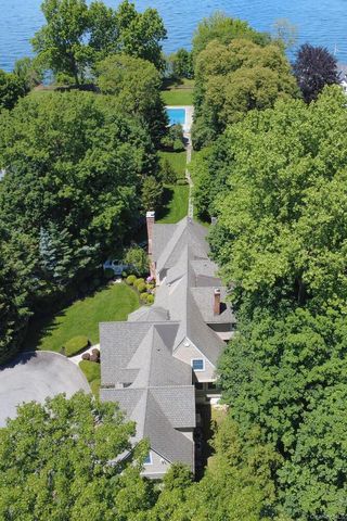 7 Cedar Lane, Glen Cove, NY 11542
