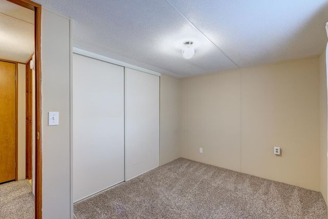 2810 192nd Rd, Winfield, KS 67156