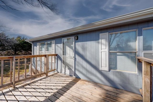 2810 192nd Rd, Winfield, KS 67156