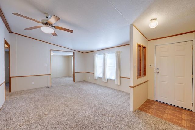 2810 192nd Rd, Winfield, KS 67156