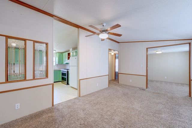 2810 192nd Rd, Winfield, KS 67156