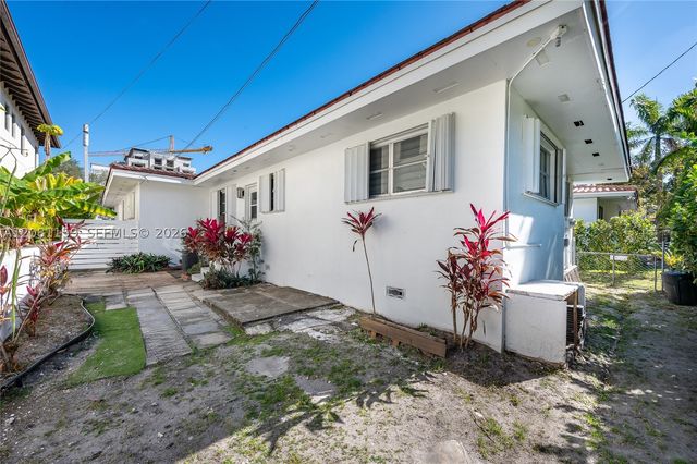 1704 S Le Jeune Rd, Coral Gables, FL 33134