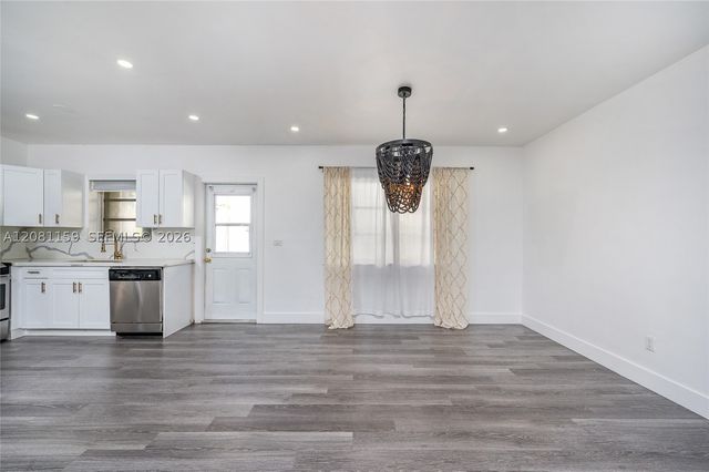 1704 S Le Jeune Rd, Coral Gables, FL 33134