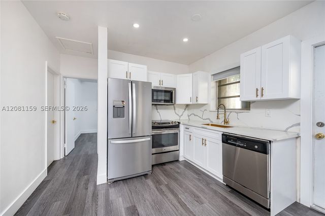 1704 S Le Jeune Rd, Coral Gables, FL 33134