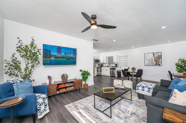 1704 S Le Jeune Rd, Coral Gables, FL 33134