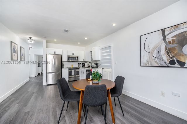 1704 S Le Jeune Rd, Coral Gables, FL 33134