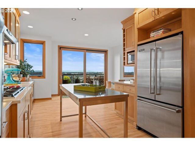 1262 Nw SUMMIT Ave, Portland, OR 97210