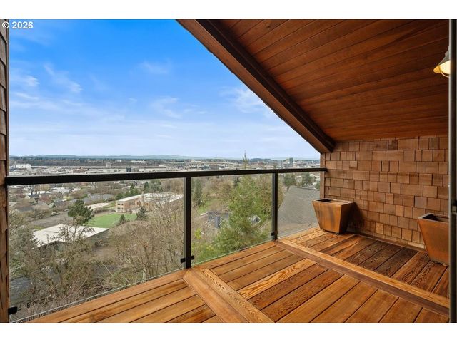 1262 Nw SUMMIT Ave, Portland, OR 97210