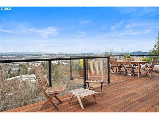 1262 Nw SUMMIT Ave, Portland, OR 97210