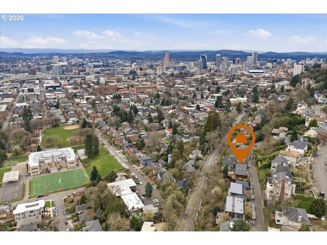 1262 Nw SUMMIT Ave, Portland, OR 97210