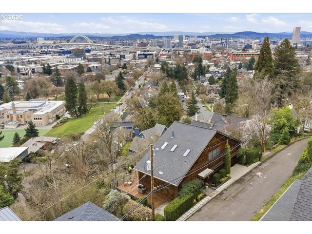 1262 Nw SUMMIT Ave, Portland, OR 97210