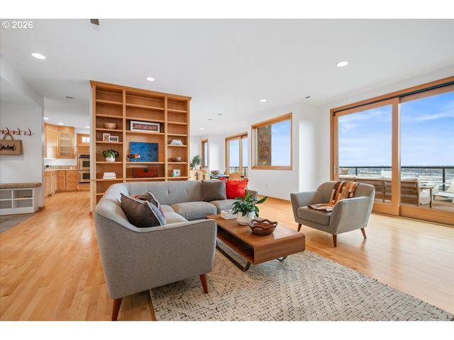 1262 Nw SUMMIT Ave, Portland, OR 97210