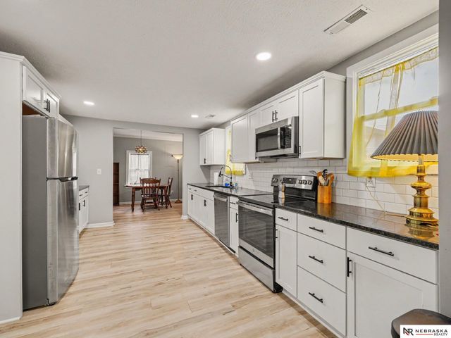 613 4th Avenue, Plattsmouth, NE 68048