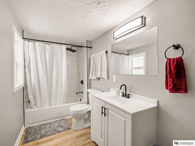 613 4th Avenue, Plattsmouth, NE 68048
