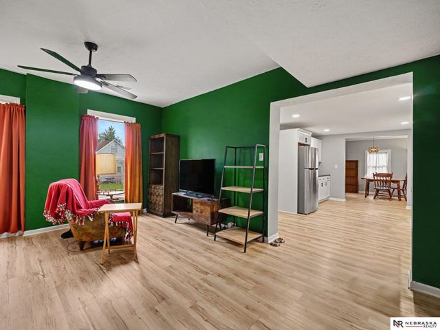 613 4th Avenue, Plattsmouth, NE 68048
