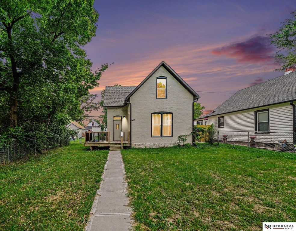 613 4th Avenue, Plattsmouth, NE 68048