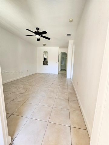 17720 NW 73 203, Hialeah, FL 33015