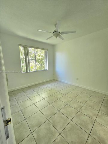17720 NW 73 203, Hialeah, FL 33015