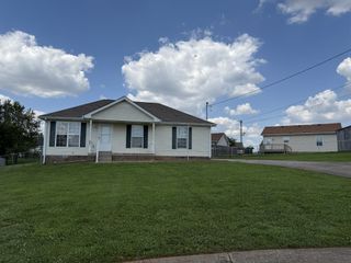 261 N Bombay Ct, Clarksville, TN 37042
