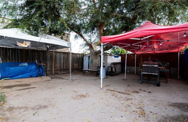 8995 Victoria Avenue, South Gate, CA 90280