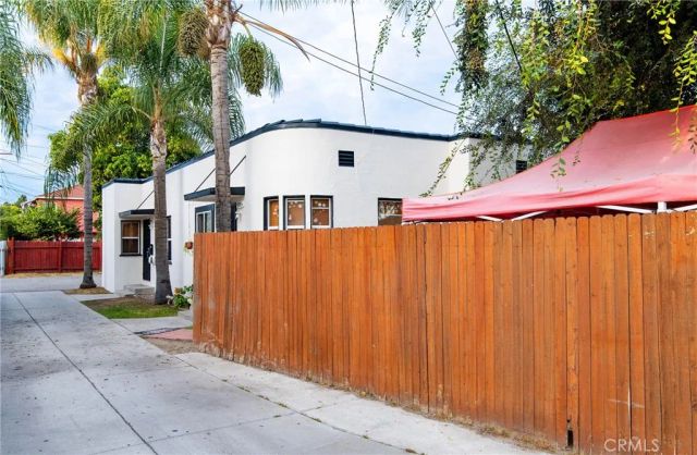 8995 Victoria Avenue, South Gate, CA 90280