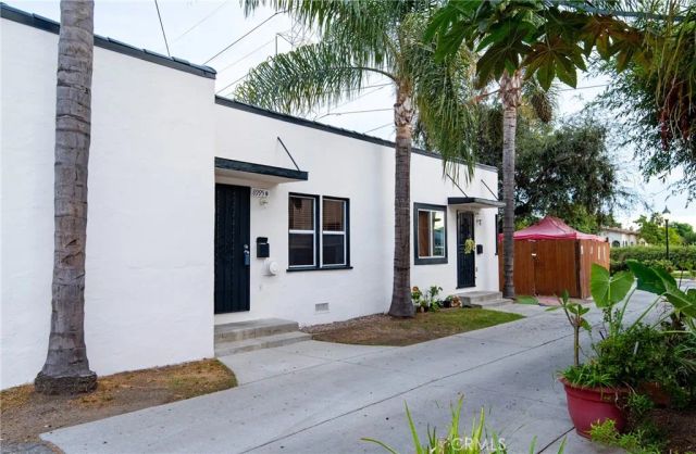 8995 Victoria Avenue, South Gate, CA 90280