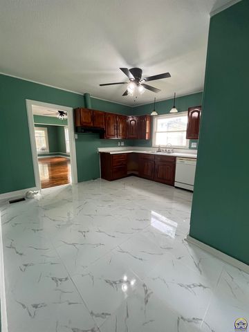 634 Lincoln ST, Emporia, KS 66801