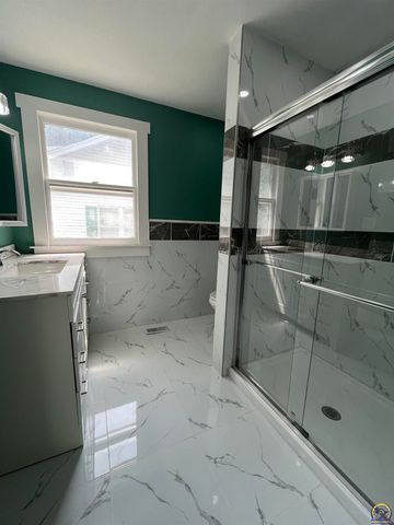 634 Lincoln ST, Emporia, KS 66801