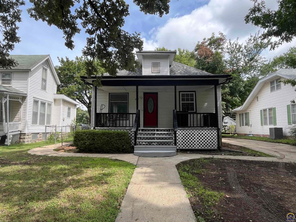 634 Lincoln ST, Emporia, KS 66801