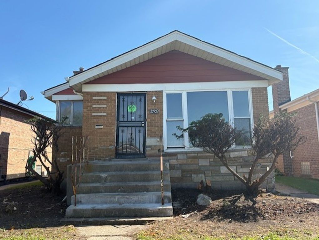 3709 W 66th Place, Chicago, IL 60629